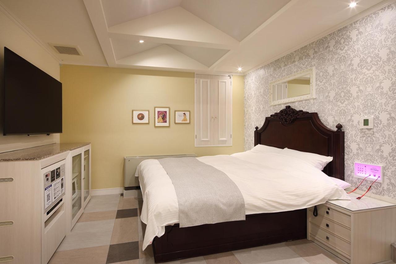 ホテルバースデー岐阜西店 Hotel Birthday Gifuwest (Adults Only) المظهر الخارجي الصورة