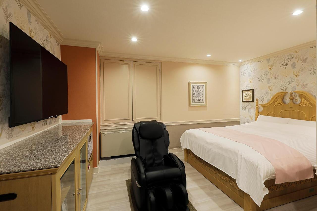 ホテルバースデー岐阜西店 Hotel Birthday Gifuwest (Adults Only) المظهر الخارجي الصورة
