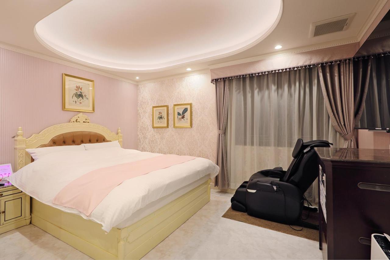 ホテルバースデー岐阜西店 Hotel Birthday Gifuwest (Adults Only) المظهر الخارجي الصورة